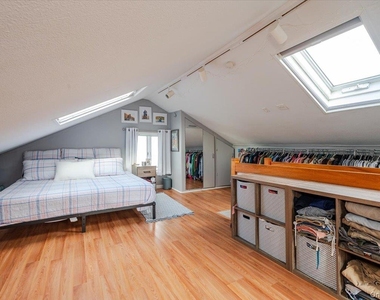 1 Bellmore Avenue - Photo Thumbnail 12