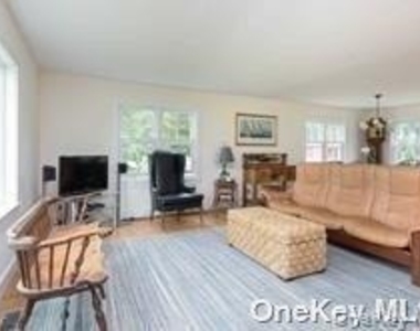 20 Clairedale Drive - Photo Thumbnail 8