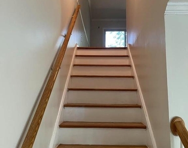 14363 Berkshire Drive - Photo Thumbnail 11