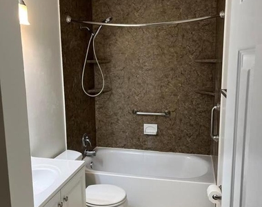 14363 Berkshire Drive - Photo Thumbnail 10