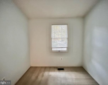17120 Briardale - Photo Thumbnail 18
