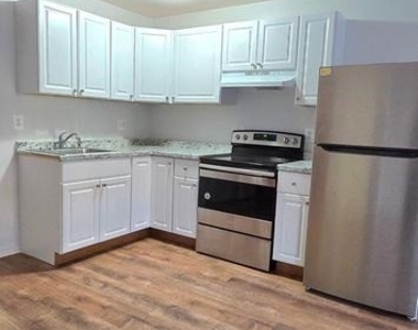 4641 6th Street Se - Photo Thumbnail 1