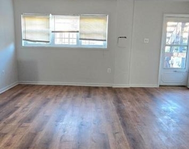 4641 6th Street Se - Photo Thumbnail 4