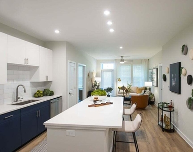 2000 Olivewood Street - Photo Thumbnail 7