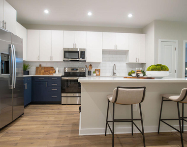 2000 Olivewood Street - Photo Thumbnail 6