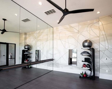 2000 Olivewood Street - Photo Thumbnail 12