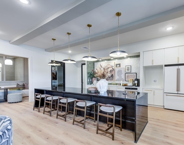 2050 Airport Boulevard Nw - Photo Thumbnail 6