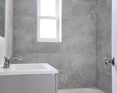 4306 Halley Terrace Place Se - Photo Thumbnail 4