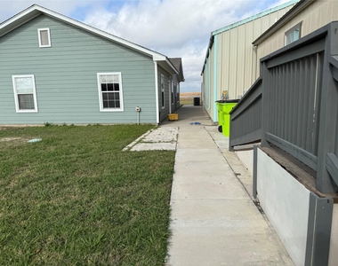 144 14405 Fm 973 Manor Texas 78653 - Photo Thumbnail 4