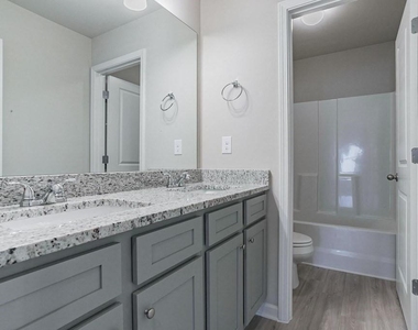 1852 Auburn Road - Photo Thumbnail 14