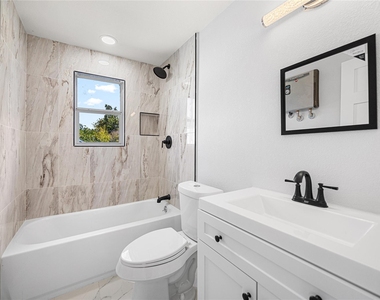 3229 Holman Street - Photo Thumbnail 9