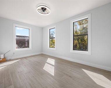 3229 Holman Street - Photo Thumbnail 13