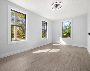 3229 Holman Street - Photo Thumbnail 10