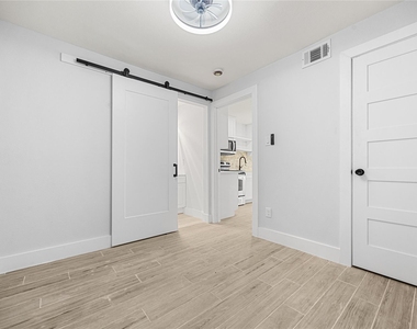 3229 Holman Street - Photo Thumbnail 20