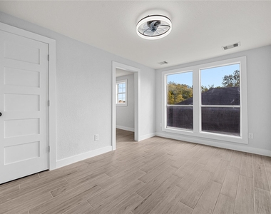 3229 Holman Street - Photo Thumbnail 15