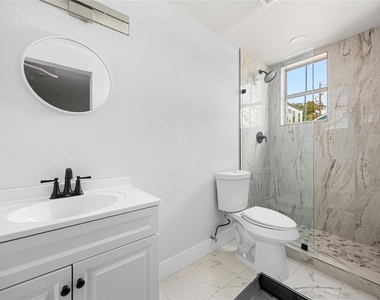 3229 Holman Street - Photo Thumbnail 27