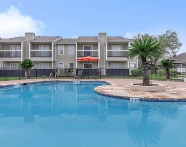201 Dixie Drive - Photo Thumbnail 8