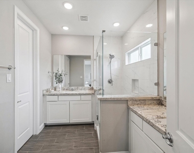 5443 Camaguey Street - Photo Thumbnail 12