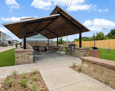5443 Camaguey Street - Photo Thumbnail 23