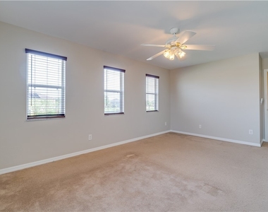 8130 Fountain Mist Boulevard - Photo Thumbnail 24