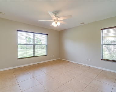 8130 Fountain Mist Boulevard - Photo Thumbnail 14