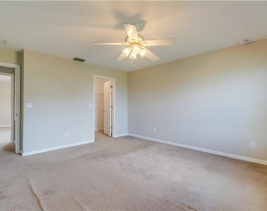 8130 Fountain Mist Boulevard - Photo Thumbnail 20