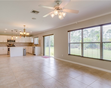 8130 Fountain Mist Boulevard - Photo Thumbnail 9