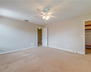 8130 Fountain Mist Boulevard - Photo Thumbnail 22
