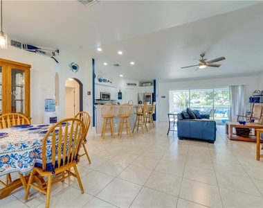 3322 Nw 5th Terrace - Photo Thumbnail 9