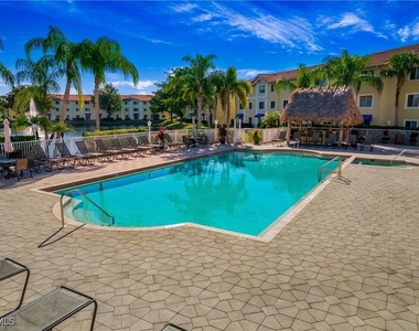 8244 Key Royal Circle - Photo Thumbnail 14