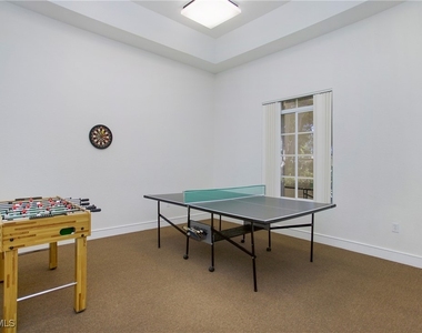 8244 Key Royal Circle - Photo Thumbnail 22
