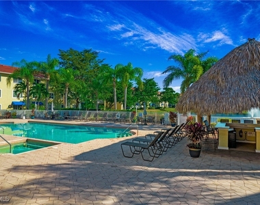 8244 Key Royal Circle - Photo Thumbnail 15