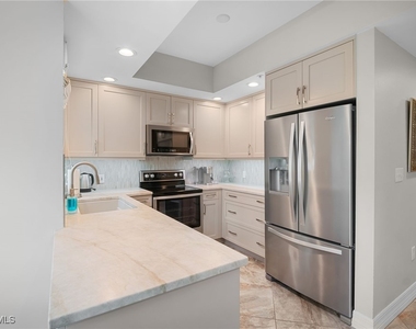 300 Dunes Boulevard - Photo Thumbnail 14