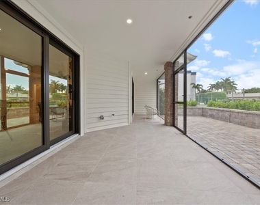 569 Park Shore Drive - Photo Thumbnail 9