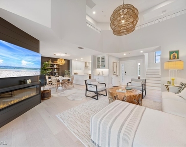 569 Park Shore Drive - Photo Thumbnail 6