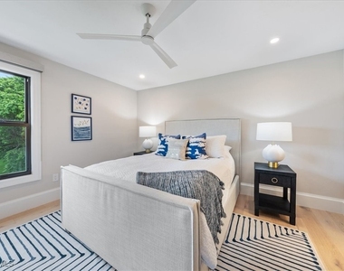 569 Park Shore Drive - Photo Thumbnail 29