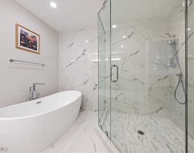 569 Park Shore Drive - Photo Thumbnail 25