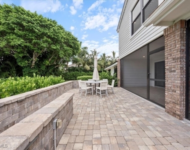 569 Park Shore Drive - Photo Thumbnail 10