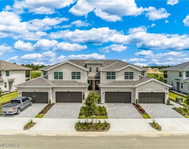 15943 Grassland Lane - Photo Thumbnail 17