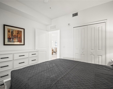 15285 Green Acres Avenue - Photo Thumbnail 19