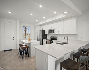 15285 Green Acres Avenue - Photo Thumbnail 2