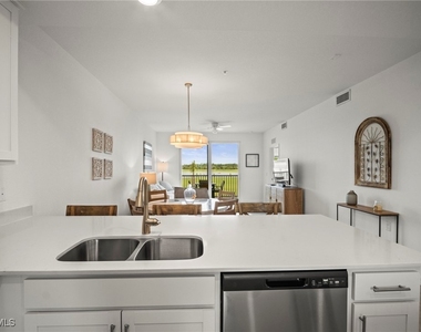 15285 Green Acres Avenue - Photo Thumbnail 5