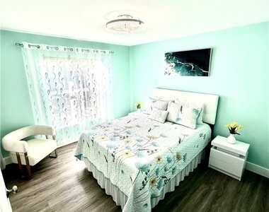 9828 Luna Circle - Photo Thumbnail 22