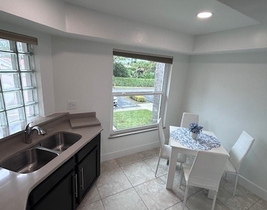 9828 Luna Circle - Photo Thumbnail 1