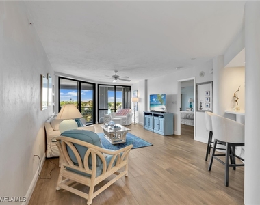 4751 Gulf Shore Boulevard N - Photo Thumbnail 12