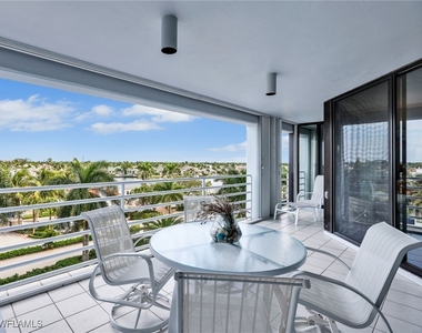4751 Gulf Shore Boulevard N - Photo Thumbnail 9