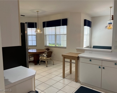 2081 Crestview Way - Photo Thumbnail 10
