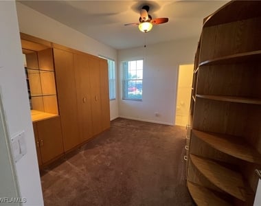2081 Crestview Way - Photo Thumbnail 18