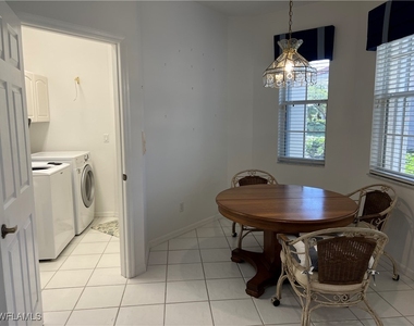 2081 Crestview Way - Photo Thumbnail 12