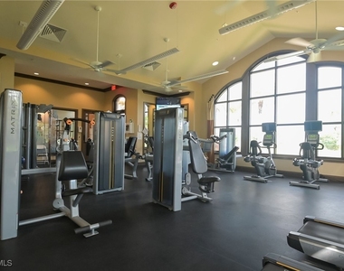 8013 Calle Canovas Court - Photo Thumbnail 38